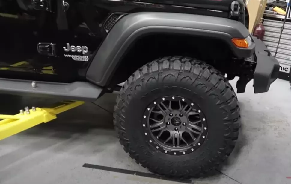 37s tires on your stock Jeep Wrangler with no lift for our review on Best tires for jeep wrangler daily driver