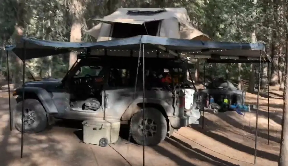 Jeep awning