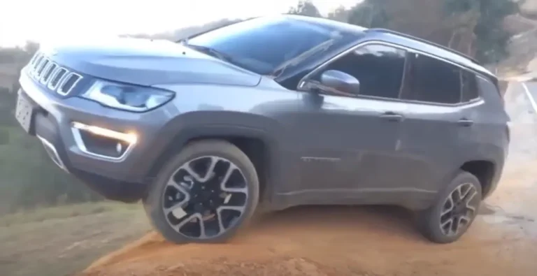 Can Jeep Compass off-road - Jeep Compass off-roading Image