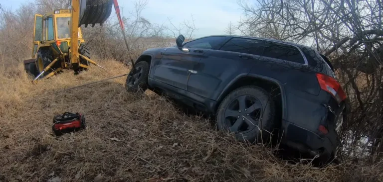 Jeep being recovered, this is the reason you will need Essential Jeep Recovery Gear in your Jeep recovery kit for Jeep Off-roading & Overlanding.