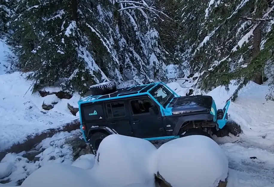 Jeeping in snow early in December, we went to Big Horn Mountains in Wyoming