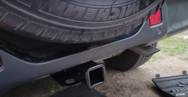 Jeep Hitch Installed on a Jeep Wrangler JL