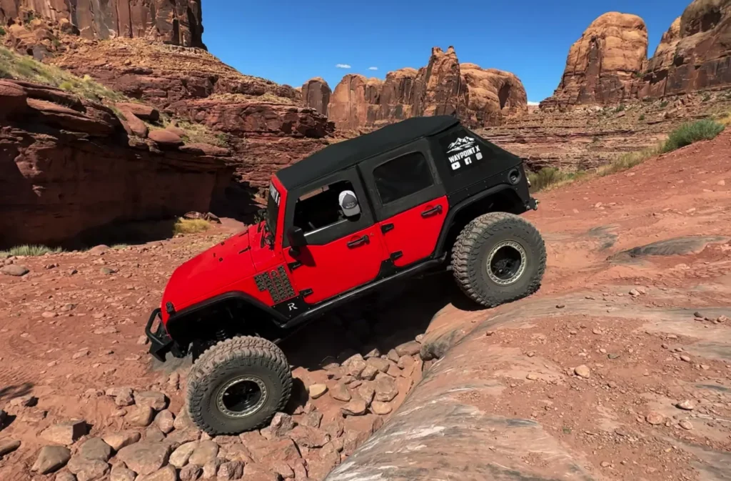 Watch A Jeep Wrangler Conquer Moab's Cliffhanger Trail - Jeep Runner